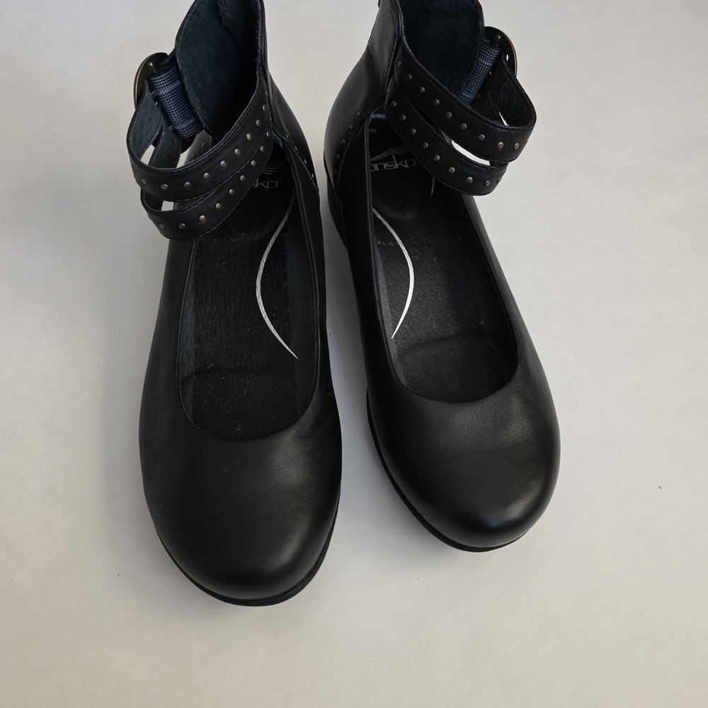 Dansko Black Leather Footbed Size 39 Used Lake New.